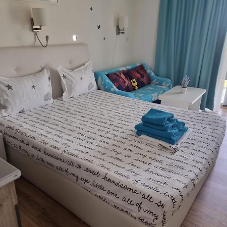 Blaxy Resort Stefi Cu Acces La Piscine Gratuit ดูอาเซชิ ซิ เตร ออกุสต์ ภายนอก รูปภาพ