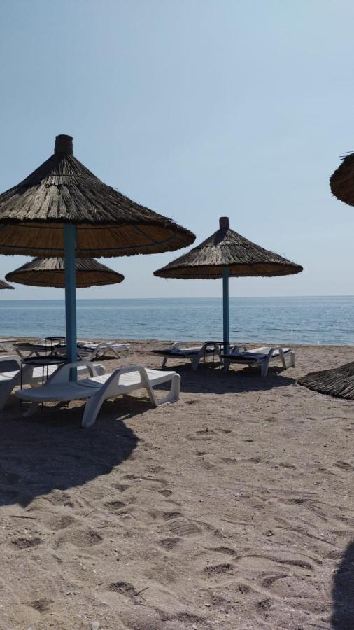 Blaxy Resort Stefi Cu Acces La Piscine Gratuit ดูอาเซชิ ซิ เตร ออกุสต์ ภายนอก รูปภาพ