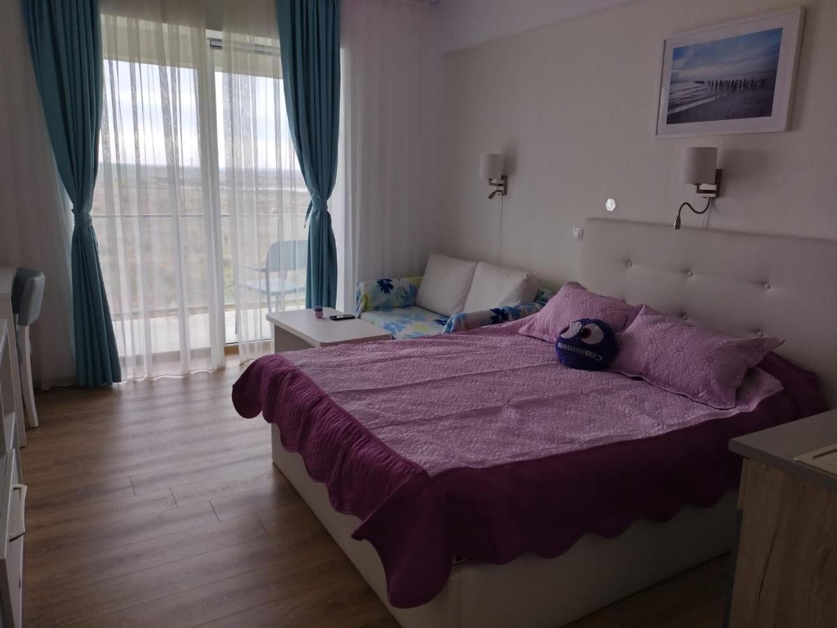 Blaxy Resort Stefi Cu Acces La Piscine Gratuit ดูอาเซชิ ซิ เตร ออกุสต์ ภายนอก รูปภาพ