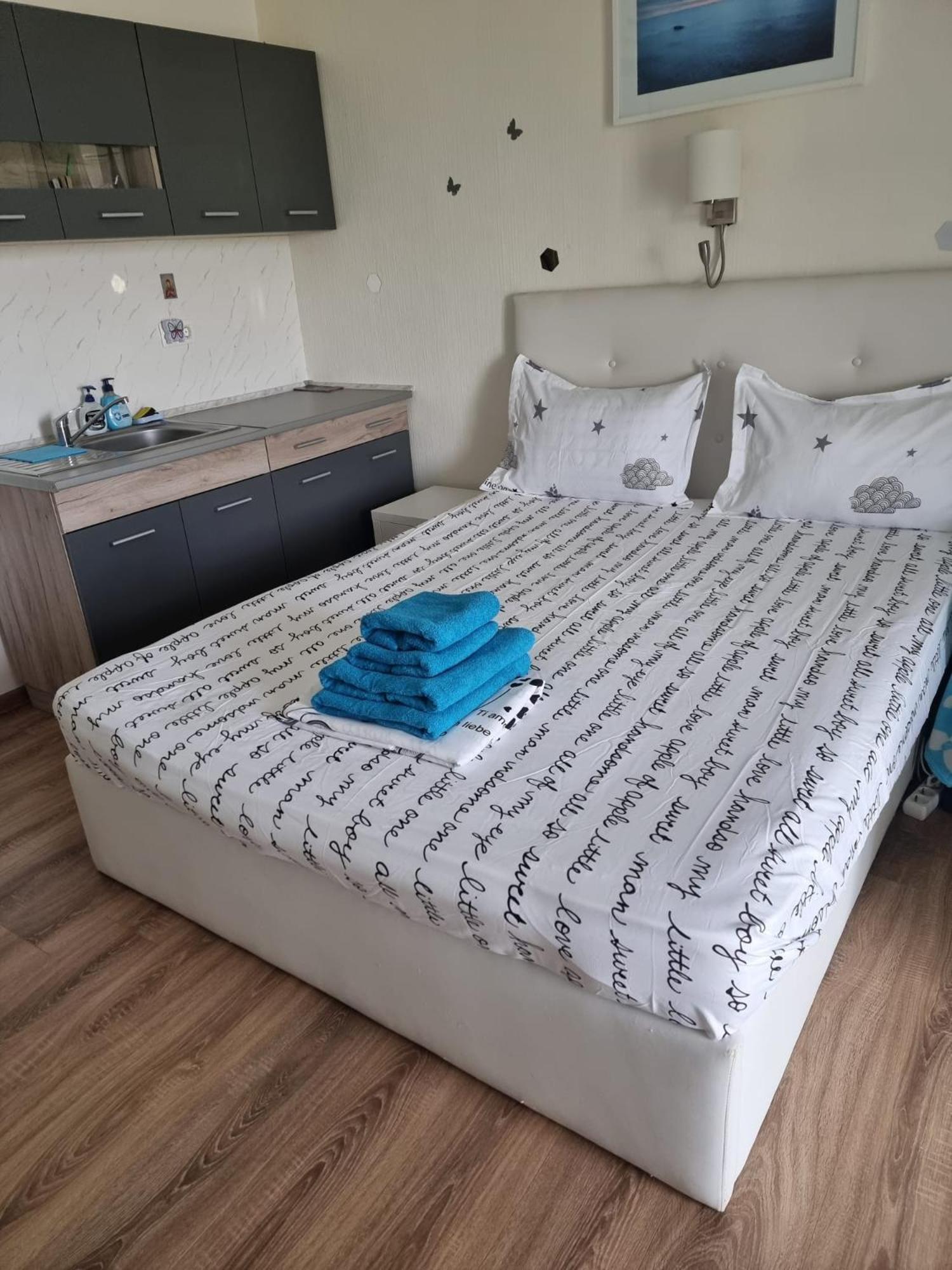 Blaxy Resort Stefi Cu Acces La Piscine Gratuit ดูอาเซชิ ซิ เตร ออกุสต์ ภายนอก รูปภาพ